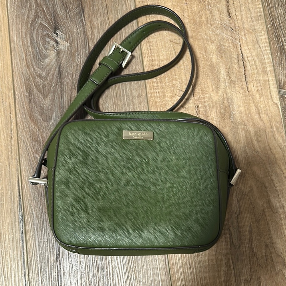 Kate Spade Green Crossbody Bag with Polished Finish